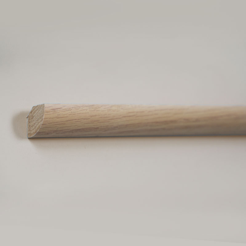 Massivt trä kvartsrund gjutning (lindad med röd ekfaner + färg) - Ekfärg 3/5' x 3/5'