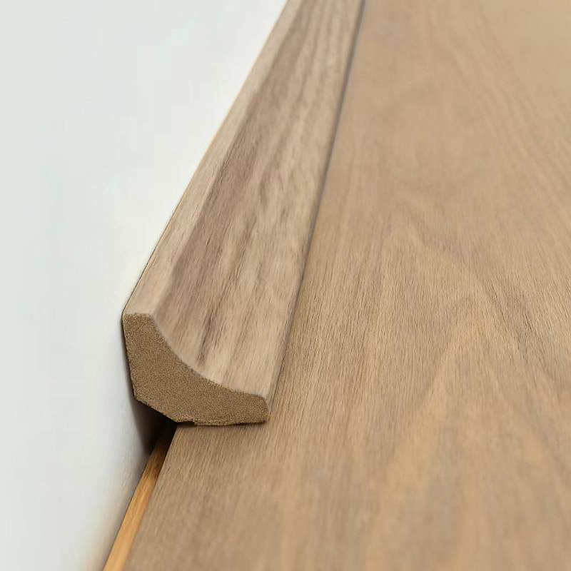 MDF invändigt hörnlister/Scotia gjutning (lindad med vit ekfaner + färg) - Naturlig ekfärg 7/8' x 7/8'