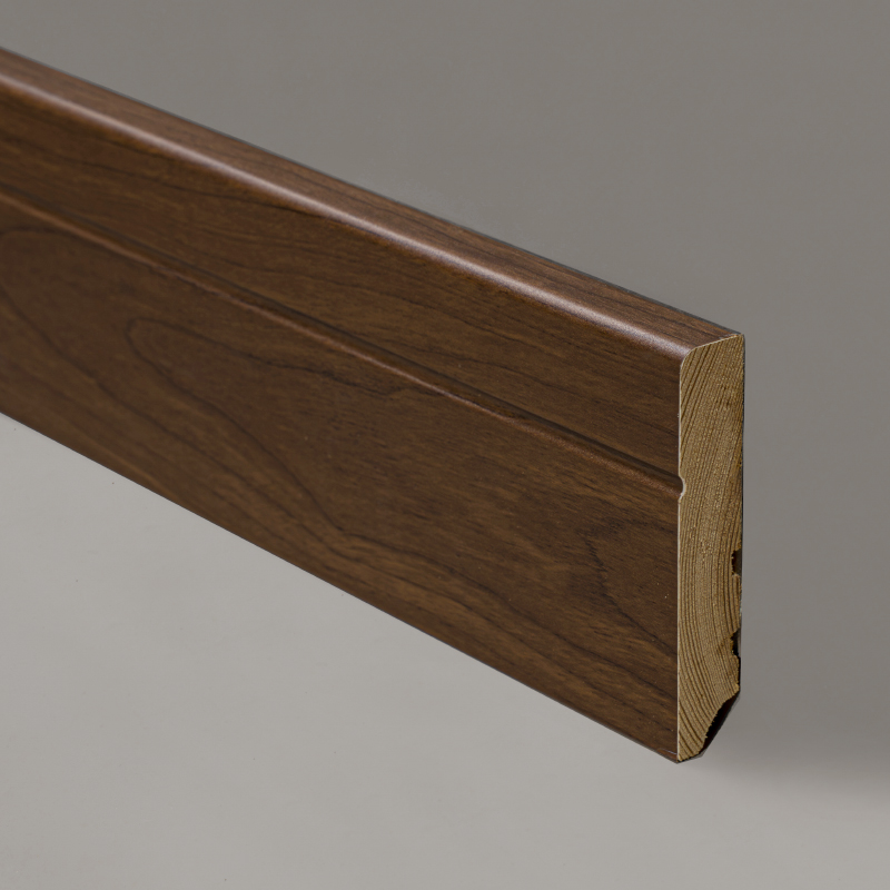 Sockellist i massivt trä (lindad med svart valnötsfaner + färg) - svart valnöt 3/5' x 3 1/6'