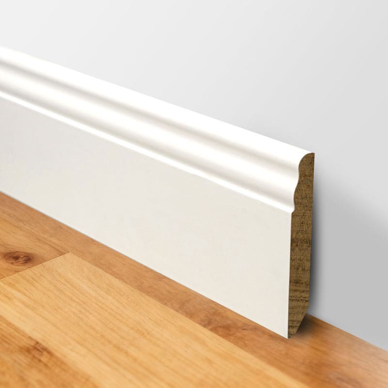 Sockellist i massivt trä (spackelgrundad och målad) - Vit 3/5' x 3 15/16'
